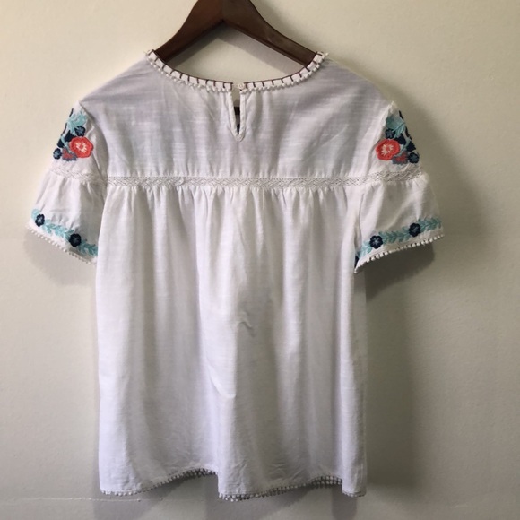 Caslon Nordstrom White Boho Floral Embroidered Yoke Top - Size XS - Picture 2 of 8
